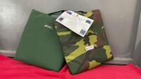 2 CAMOFLAGE HOT SEATS