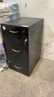 2 AND 1/2 DRAWER FILING CABINET W/ KEYS