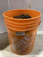 PAIL OF MIXED CHAINS