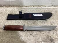 HUNTSHIELD KNIFE W/ CASE