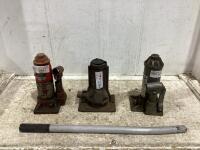 (3) HYDRAULIC BOTTLE JACKS W/ (1) HANDLE