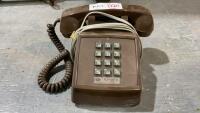 VINTAGE TOUCHTONE PHONE