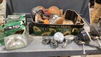 BOX OF AUTOMOTIVE/EQUIPMENT LIGHTS