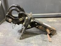 PINTLE HITCH