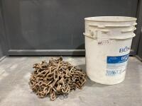 SHOP PAIL OF CHAINS