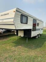 Dutchman classic fifth wheel - 1/2 Ton towable