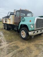 1979 FORD 8000 GRAVEL TRUCK