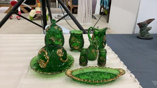 ANTIQUE GREEN PATTERN PRESSED GLASSWARE W/ GOLD DETAIL - CROESUS PATTERN