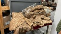 COMFORTER SET W/ DECOR PILLOWS