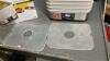 HAMILTON BEACH DIGITAL FOOD DEHYDRATOR W/ (5) TRAYS. - HAS FAN - 5