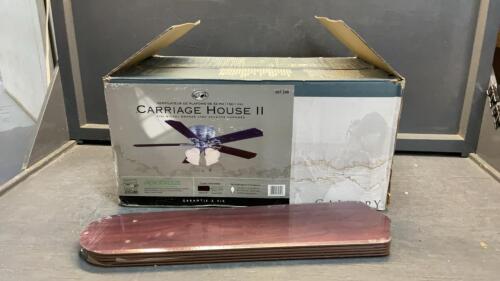 HAMPTON BAY CARRIAGE HOUSE II 52&rdquo; LIGHTED CEILING FAN