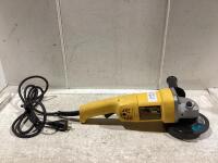 DEWALT CORDED ANGLE GRINDER 5"(125MM)