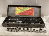 ITC TOOL BOX OF MIXED SOCKETS