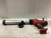 MILWAWKEE CAULK & ADHESIVE GUN