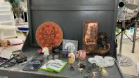 COLLECTION OF MISC VINTAGE & OTHER DECOR ITEMS - (2) LUNCHEON PLATES, , MINI METAL HORSES & COWBOY BOOT, (2) XBOX 360 GAMES ETC