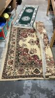 KASPIA AREA CARPET & GREEN RUNNER