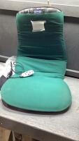 DR SCHOLL&rsquo;S MASSAGING CUSHION