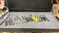 BOX OF ASSORTED KNIVES