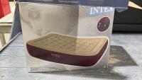 INTEX QUEEN SIZE INFLATABLE BED