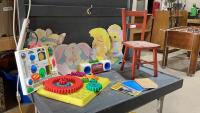 TOTE W/KIDS TOYS + KIDS CHAIR