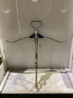 CROSS BOW