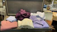 BEDDING - VARIETY OF KING SIZE SHEETS