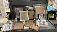 BOX OF PICTURE FRAMES