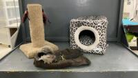 PET SUPPLIES - PET BED, CAT SCRATCHER, WINTER DOG COAT