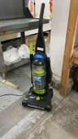 BISSELL &ldquo;POWER FORCE&rdquo; UPRIGHT BAGLESS VACUUM