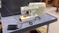 SINGER SEWING MACHINE MODEL 5808C