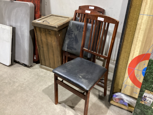 3 FOLDING CHAIRS + WOODEN GARBAGE BIN