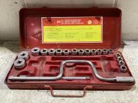 ITC SOCKET WRENCH SET (INCOMPLETE)