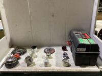 TOOL BOX OF MIXED WIRE BRUSHES & HOLE SAW BITS