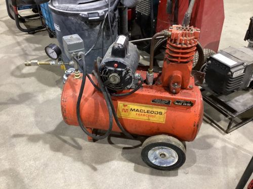 MACLEODS FARMCREST MODEL 49-110 AIR COMPRESSOR