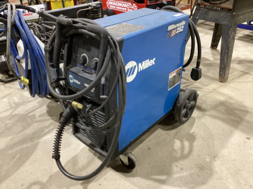 MILLERMATIC 252 WELDER