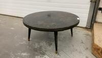 SHORT ROUND COFFEE TABLE