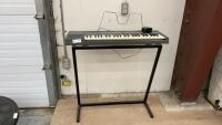 CASIO CT-360 KEYBOARD ON STAND