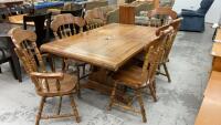 CHUNKY WOOD TABLE W/ (6) CHAIRS &. (1) LEAF