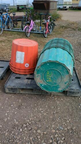 16 Mineral Tubs