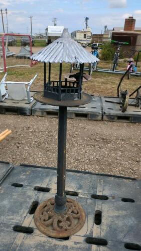 Solid Steel Bird Feeder