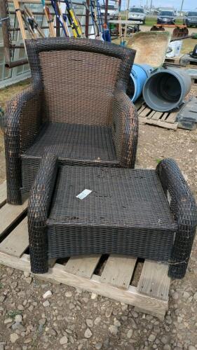 Outdoor Easy Chair with Ottoman