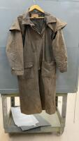OUTBACK TRADING CO OIL SLICKER - SIZE XL