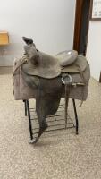 15&rdquo; WESTERN SADDLE W/ SADDLE PAD & STAND