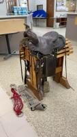 15&rdquo; ADAMS STOCK SADDLE W/ BREAST COLLAR & HEADSTALL&hellip;***WOOD STAND SOLD SEPARATELY **