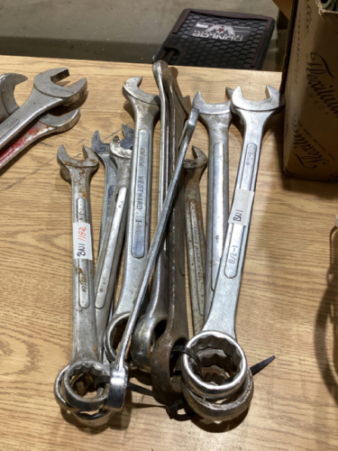 BUNDLE OF WRENCHES