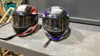 (2)RAIDER MOTORCYCLE HELMETS WITH VISORS