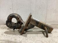 PINTLE HOOK MOUNT