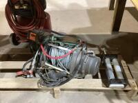 SHOP PALLET W/ ELETRIC WINCH
