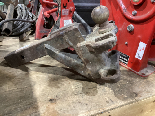 RECEIVER HITCH