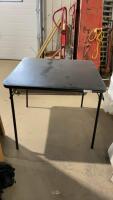 BLACK FOLDING CARD TABLE